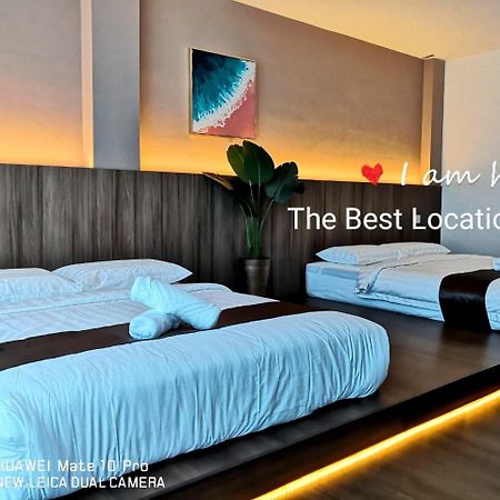 The Best Location Петалинг Джая Екстериор снимка